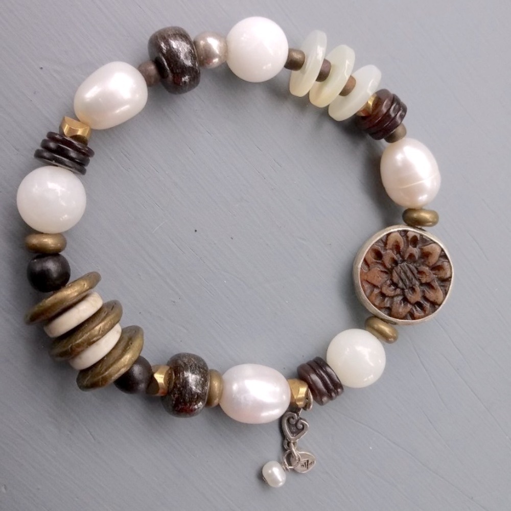 Silpada Vintage.925 Sterling Silver Bronzite Pearl Shell Brass Stretch Bracelet